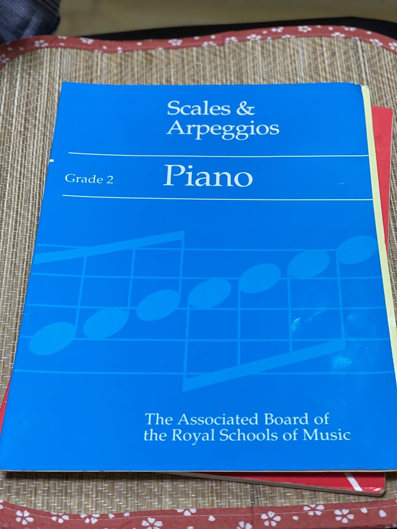 鋼琴書 Scales and Arpeggios Piano Grade 2, 興趣及遊戲, 音樂、樂器 & 配件, 音樂與媒體 樂譜
