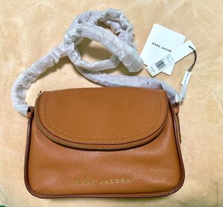 (Category: ) located in . Submitted by Ash.Shop.wise (Listing ID 1246280885, Image 1). Description: .