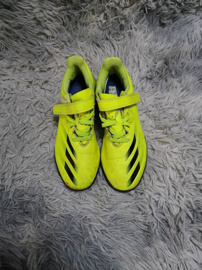 Black and neon green adidas shoes sales