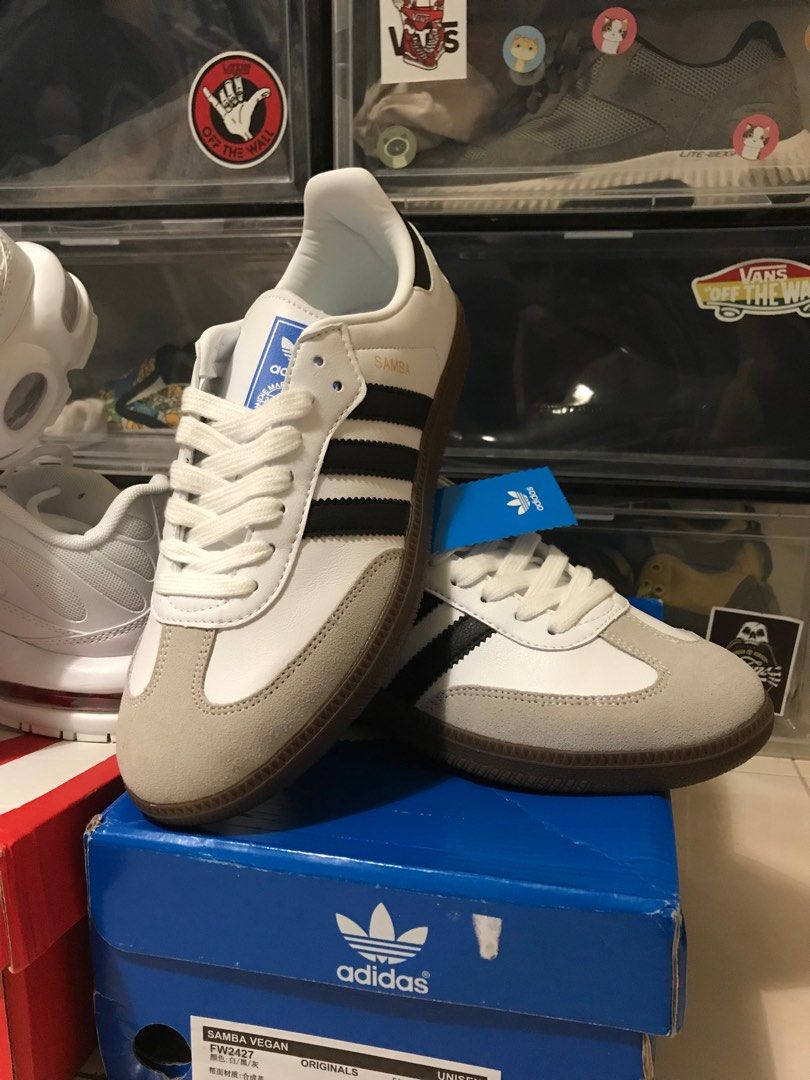 Adidas samba Women s Fashion Footwear Sneakers on Carousell