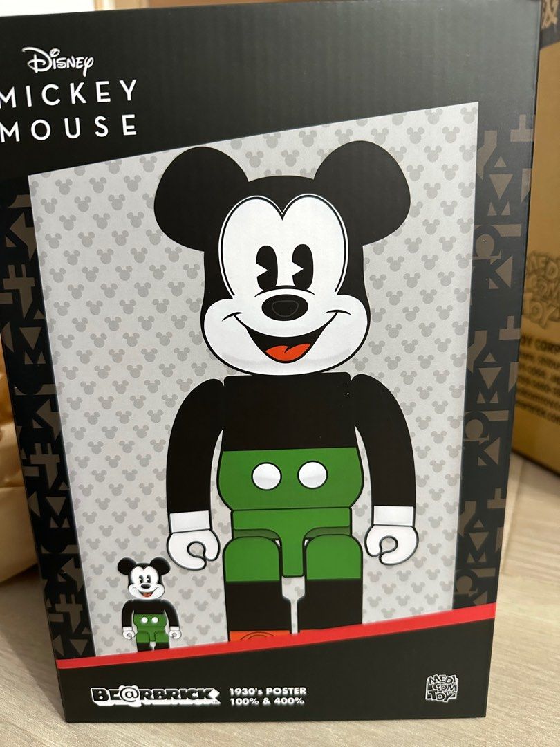 現貨Bearbrick Mickey mouse 1930's poster, 興趣及遊戲, 玩具& 遊戲類