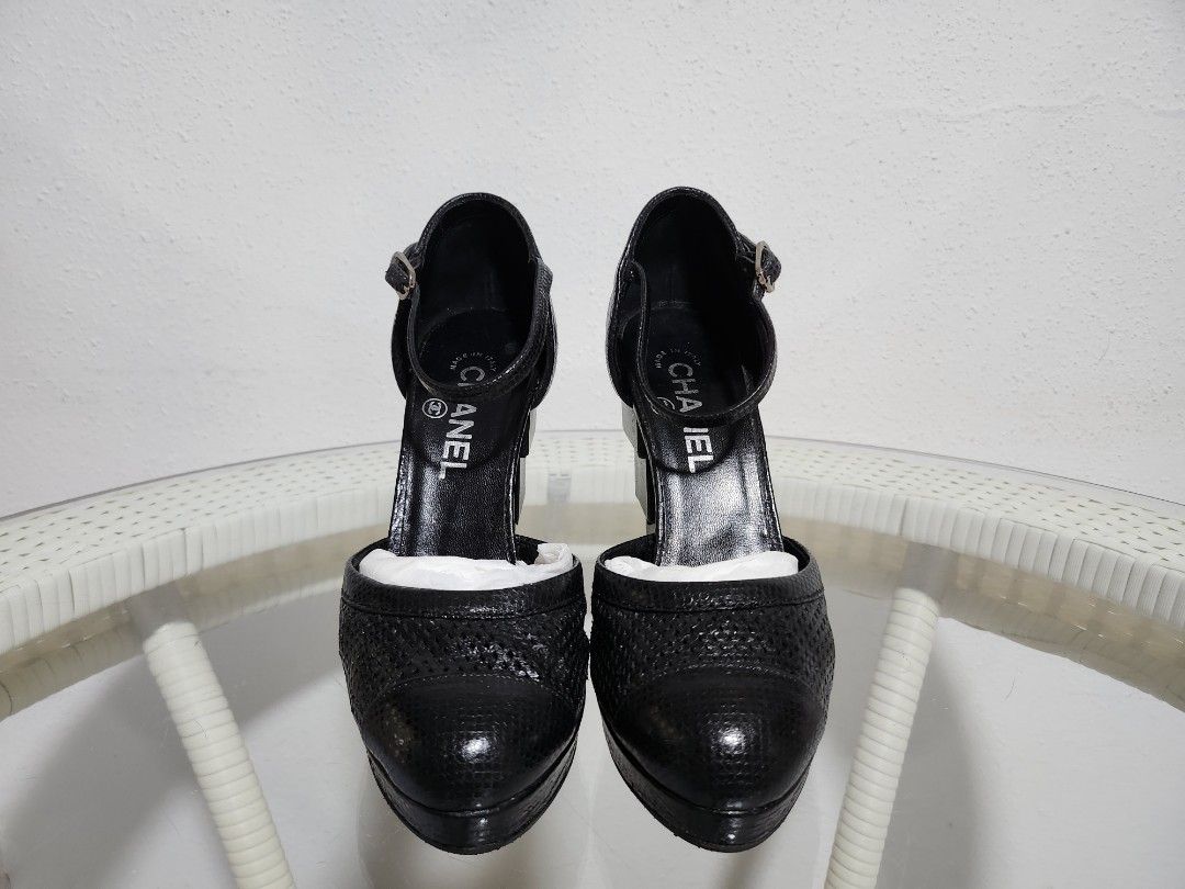 heeled sneakers black