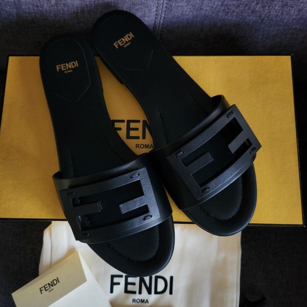 All black fendi top slides