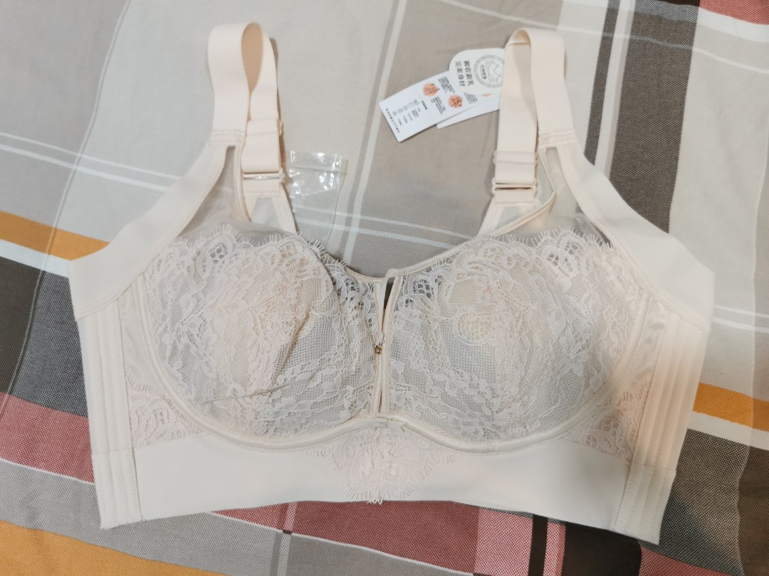 Beige Bra 40/90, Women's Fashion, Undergarments & Loungewear on Carousell