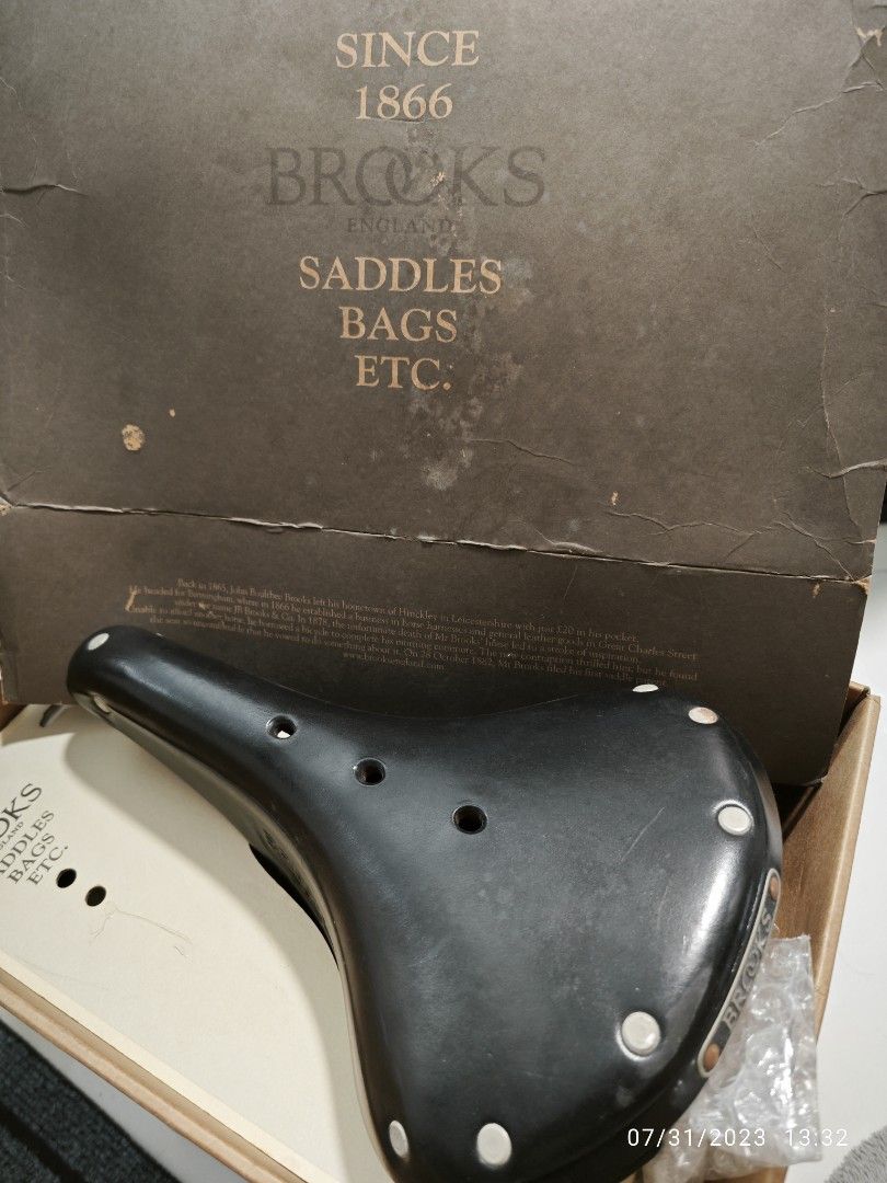 Brooks b211 2025