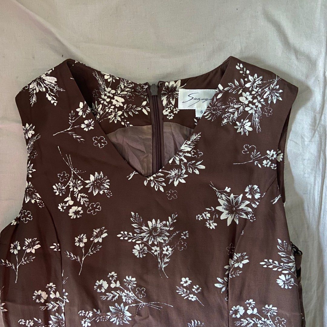 Brown Floral Midi Dress, Women's Fashion, Dresses & Sets, Dresses on ...