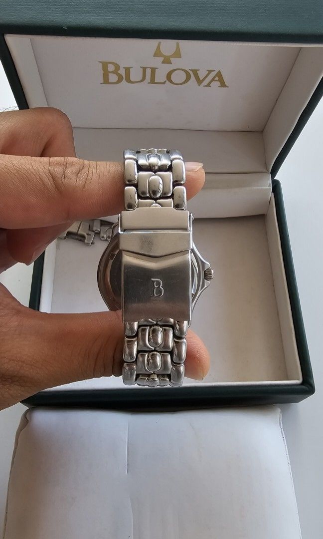 Bulova Marine Star blue dial (Category: Luxury Watches) located in Davao. Submitted by jbl153 (Listing ID 1246245157, Image 3). Description: Band Material:Stainless Steel Brand:Bulova Water Resistance Rating: 100 m (10 ATM) Model:Bulova Marine Star Case Size:36mm Face Color:Blue Display:Analog Style:Dress/Casual Case Finish:matte and gloss Case Material:Stainless Steel Movement:Quartz : Battery Case Color:Silver Band Color:Silver Watch Shape:Roun