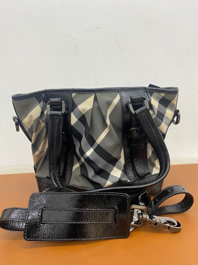 Burberry patent leather tote top