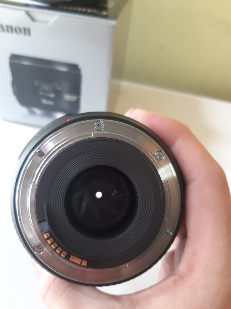 Canon EF 35 f2 is usm, 攝影器材, 鏡頭及裝備- Carousell