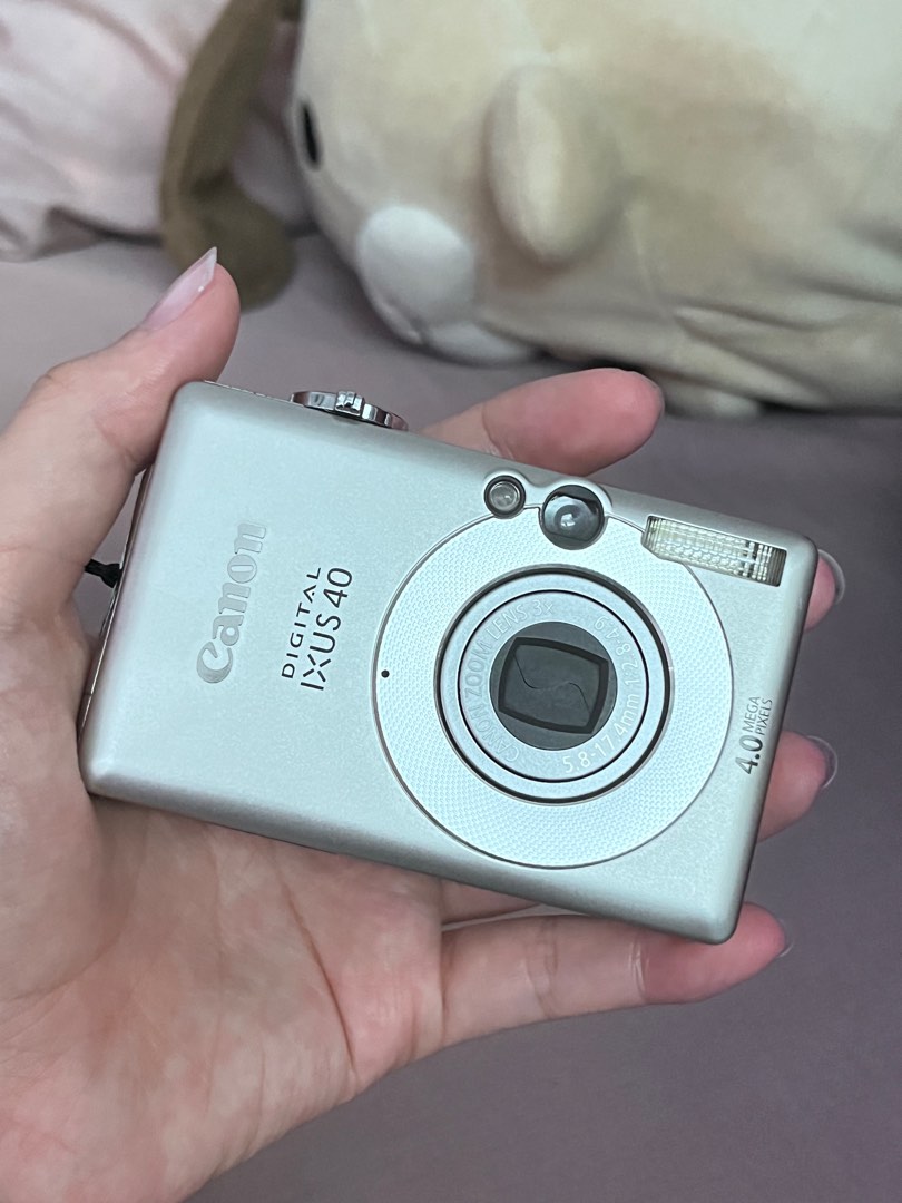 Canon Ixus 40, Photography, Cameras on Carousell