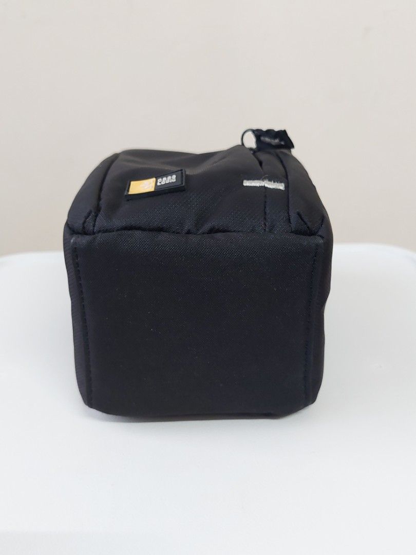 Case Logic pouch bag on Carousell