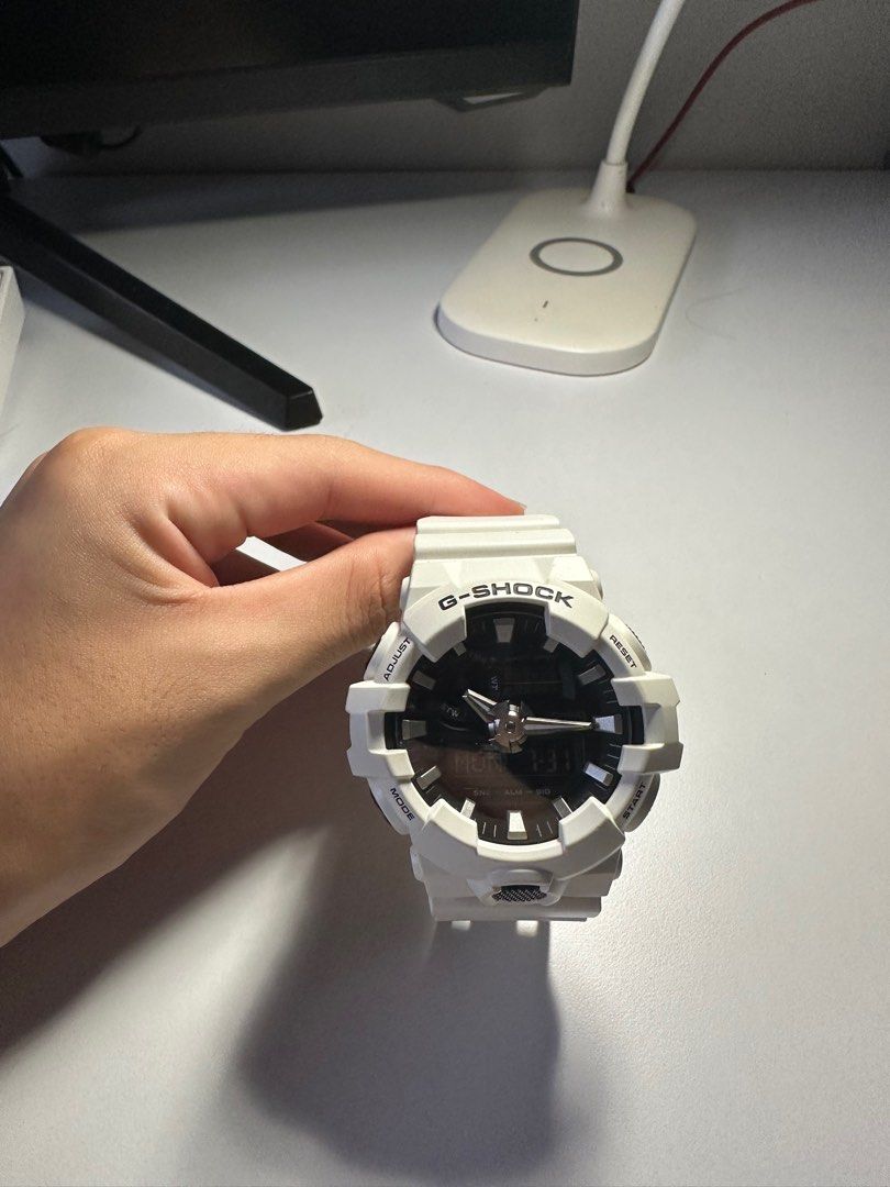 G shock hotsell g 700