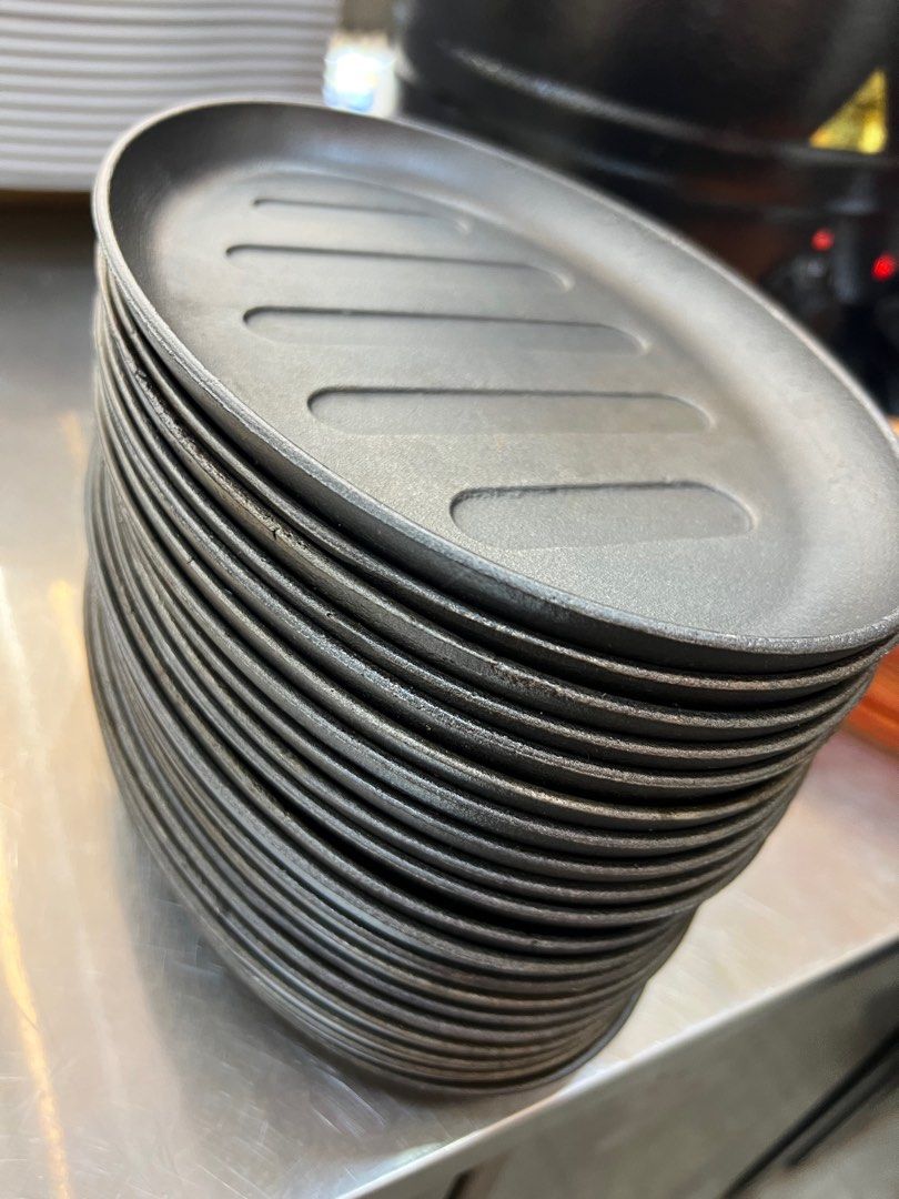 Cast Iron Hotplate 10 inch (26cm), Furniture & Home Living, Kitchenware