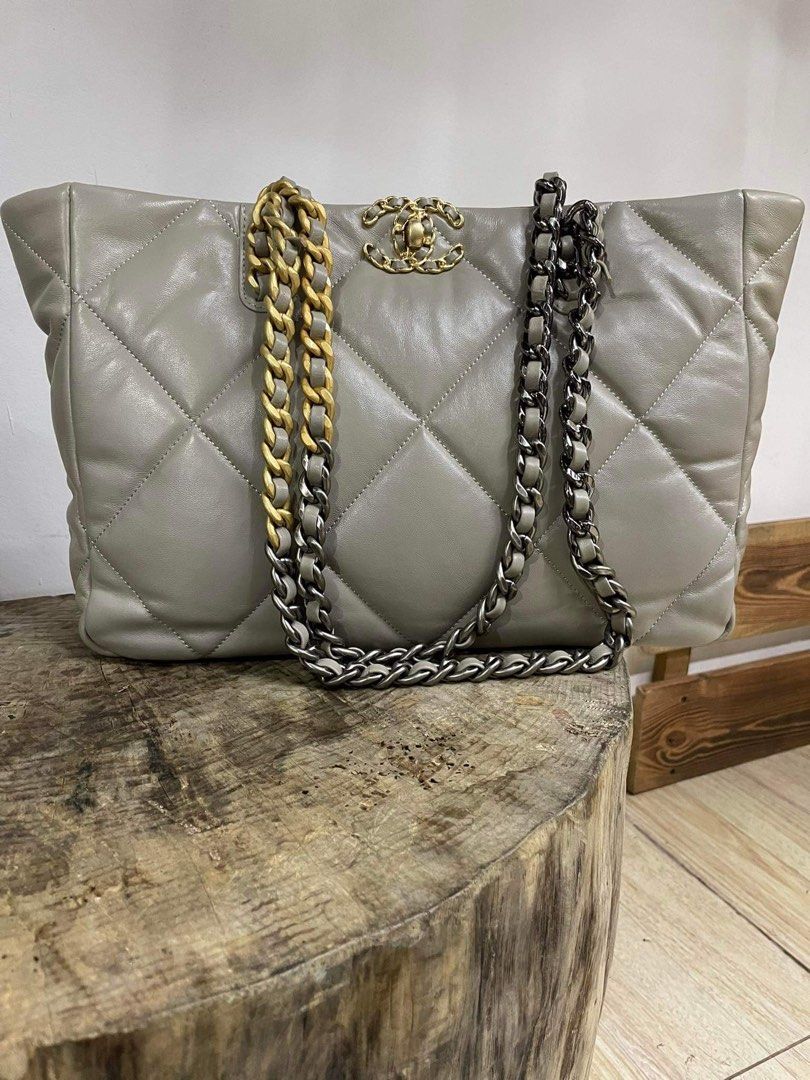 CHANEL 19 Shopping Bag, Luxury, Bags & Wallets on Carousell