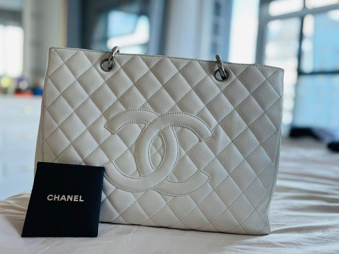Chanel white tote bag sales
