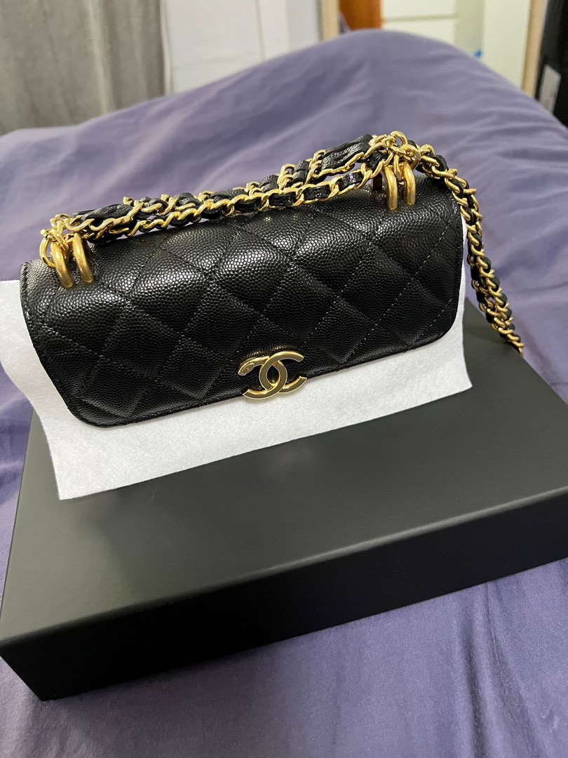 22k first Chanel wallet on chain , Luxury, Bags & Wallets on Carousell
