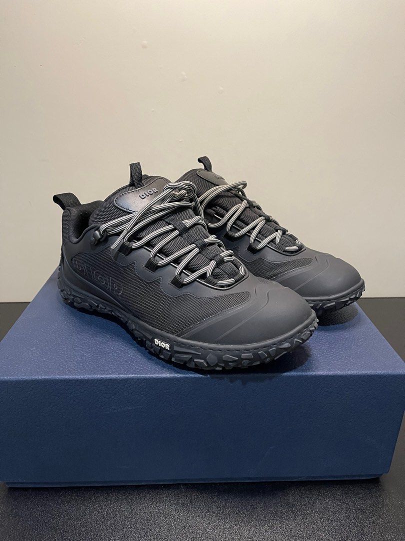Christian dior b28 hiking sneakers Fesyen Pria Sepatu Sneakers