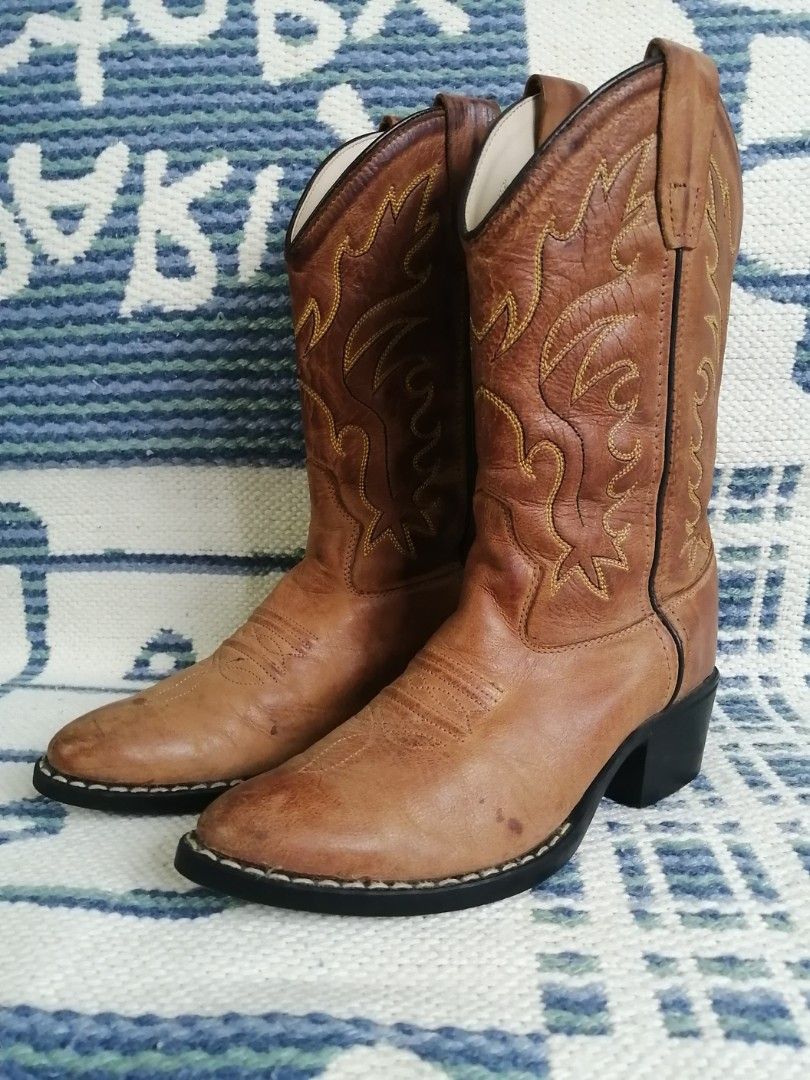 Kid cowboy boots near me deals