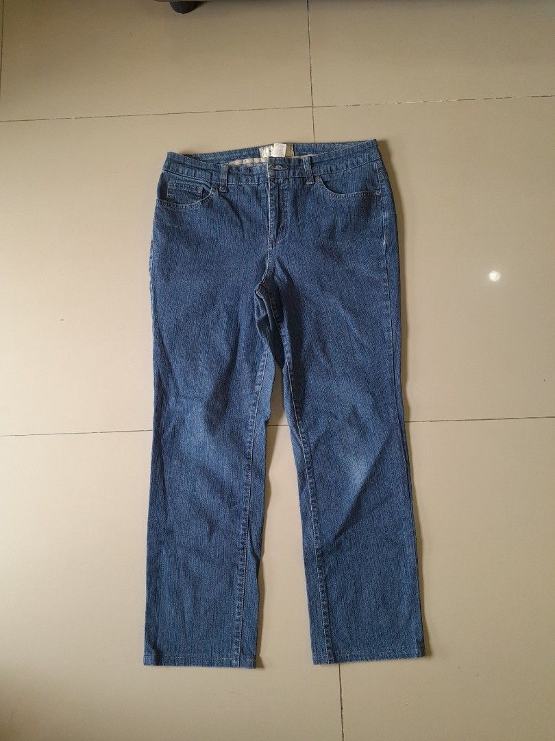 Denim Pants women (Category: Jeans) located in Caloocan City. Submitted by Stitik (Listing ID 1246235217, Image 2). Description: .