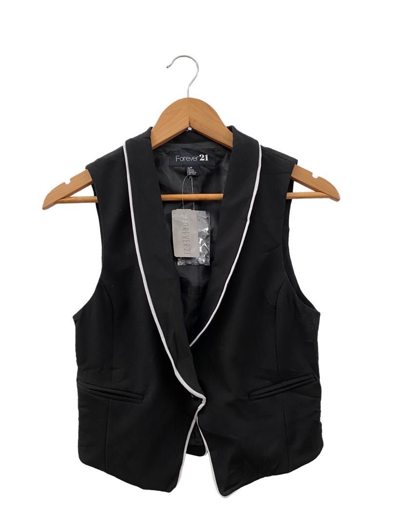Forever 21 black women vest
