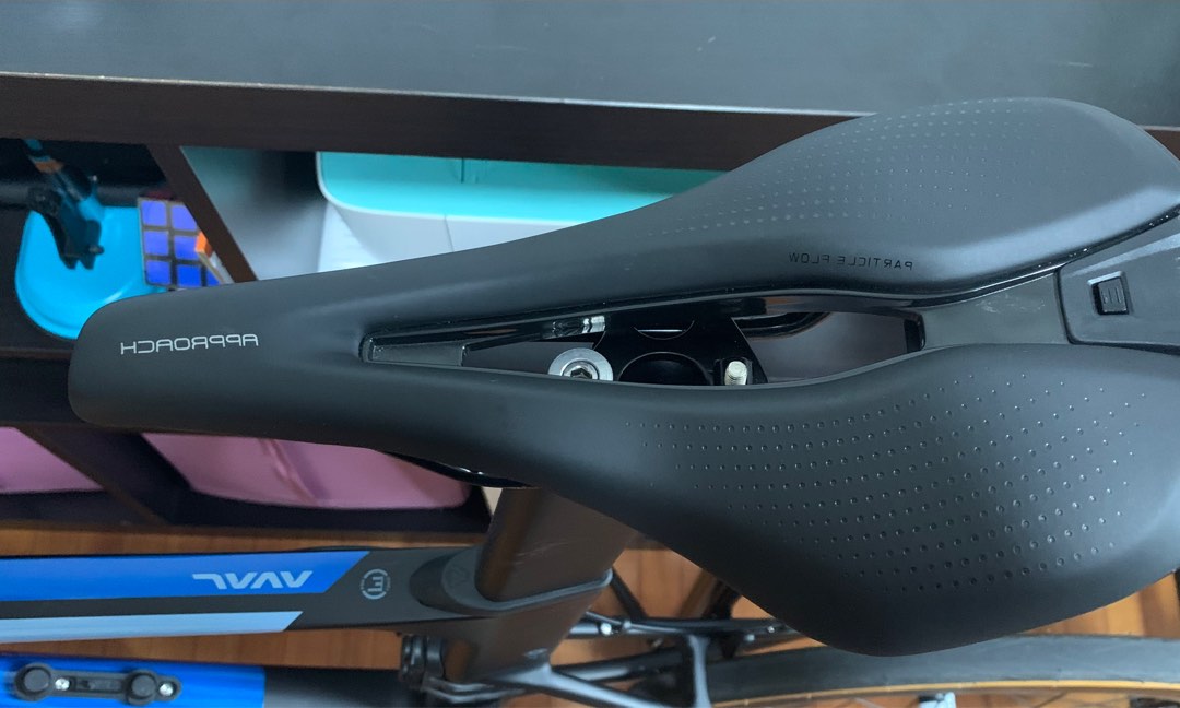 Giant Approach with Light Sports Equipment Bicycles Parts