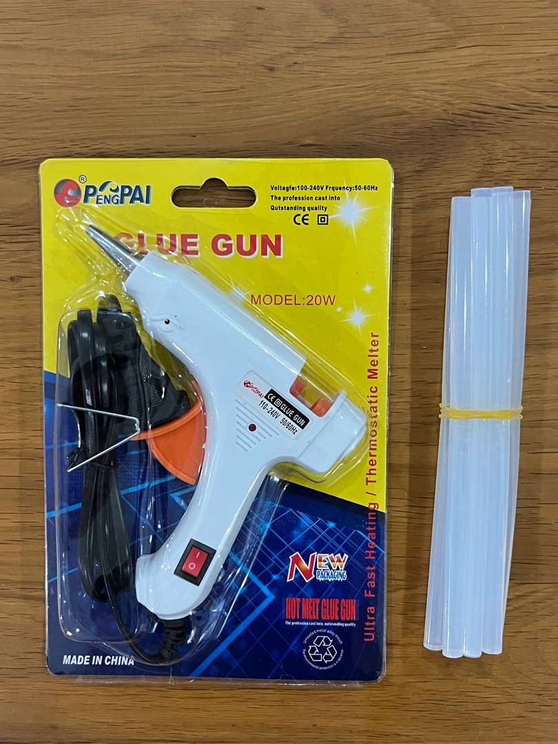 Glue gun, Hobbies & Toys, Toys & Games on Carousell