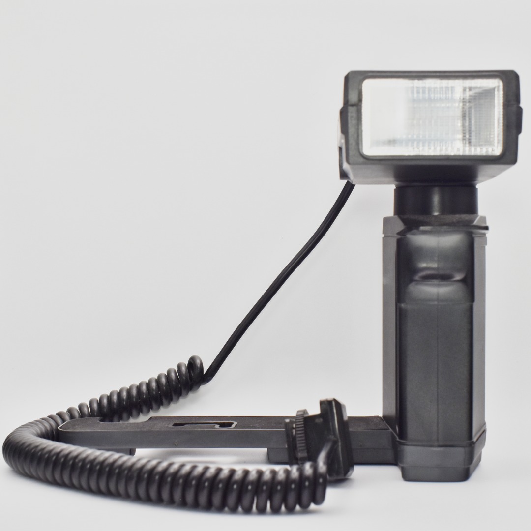 Hand grip camera flash (universal hotshoe mount, working), Photography