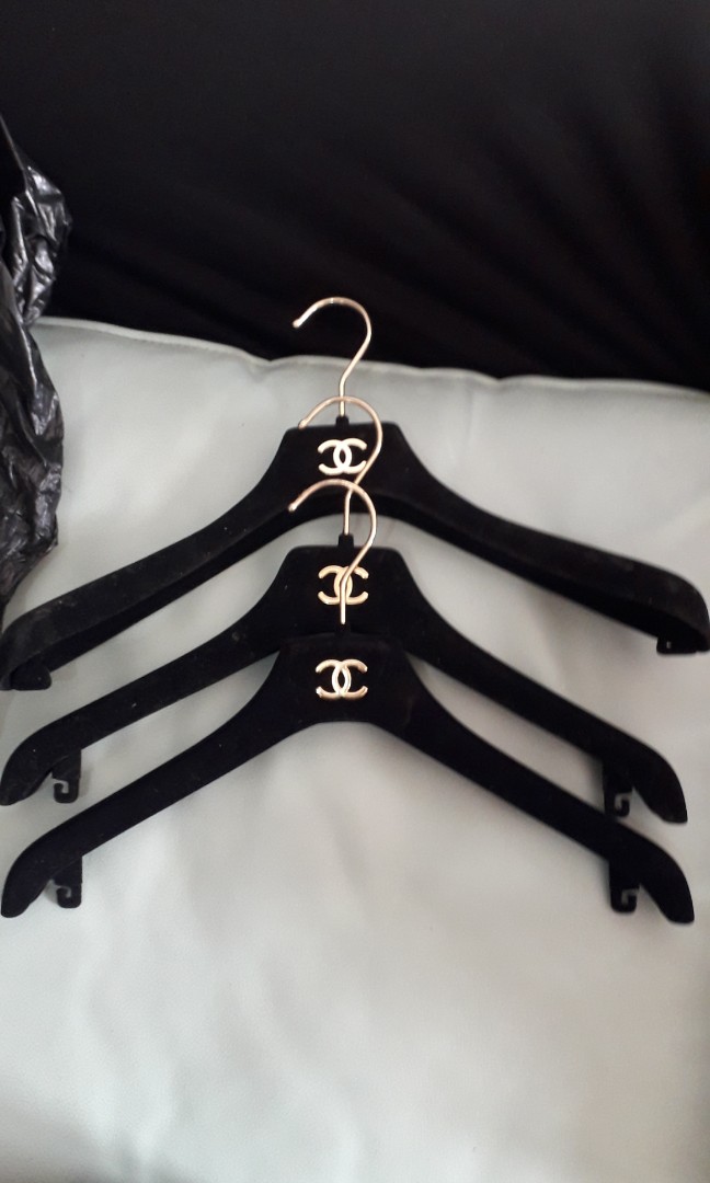 hanger chanel authentic on Carousell