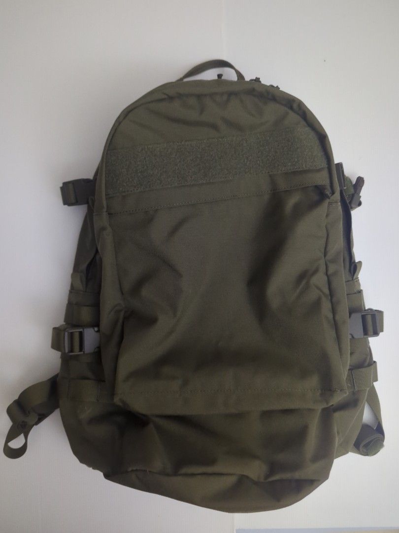 Helikon Tex Guardian Assault Olive Green, Men's Fashion, Bags ...
