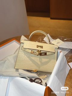（分類：）位於 。 由 realclassluxury 提交（商品編號 1246198247，圖片 1）。簡介： 。
