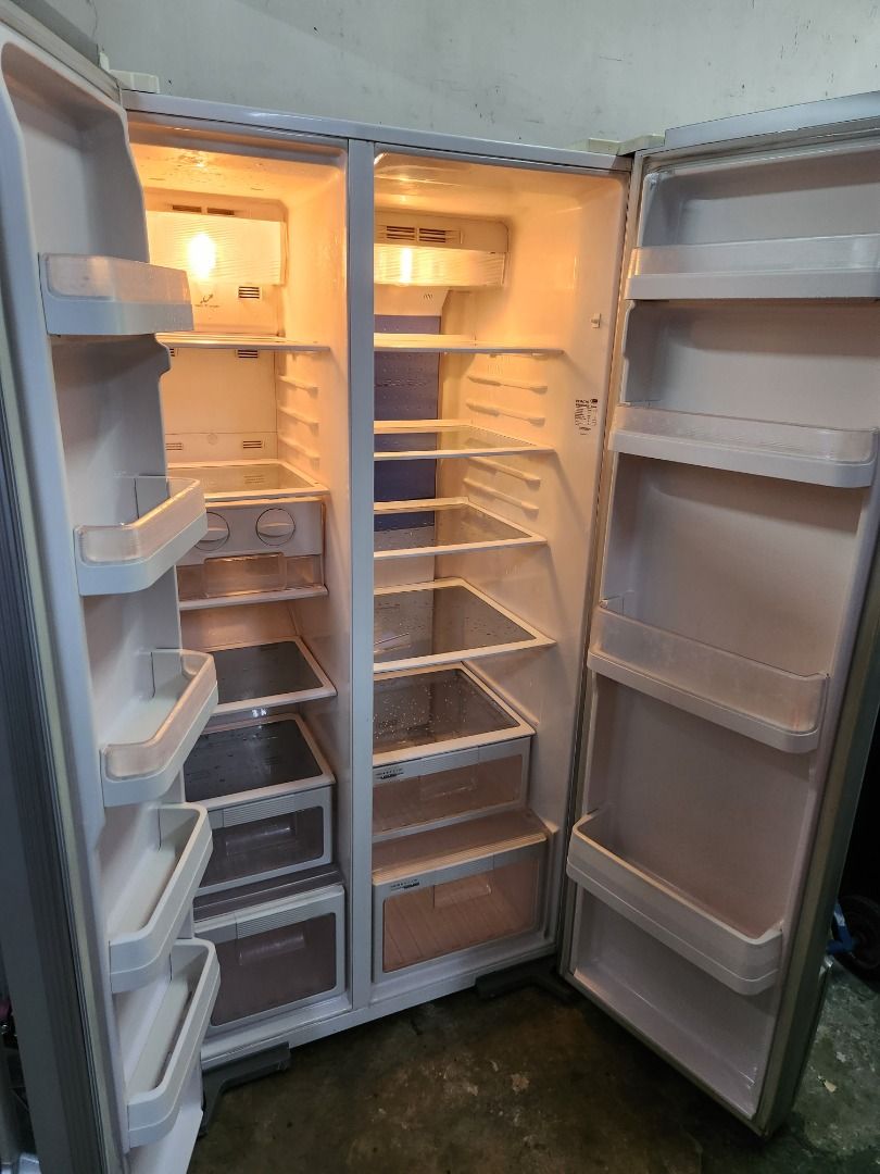 HITACHI Side by Side Fridge 605L RS700EMS, TV & Home Appliances