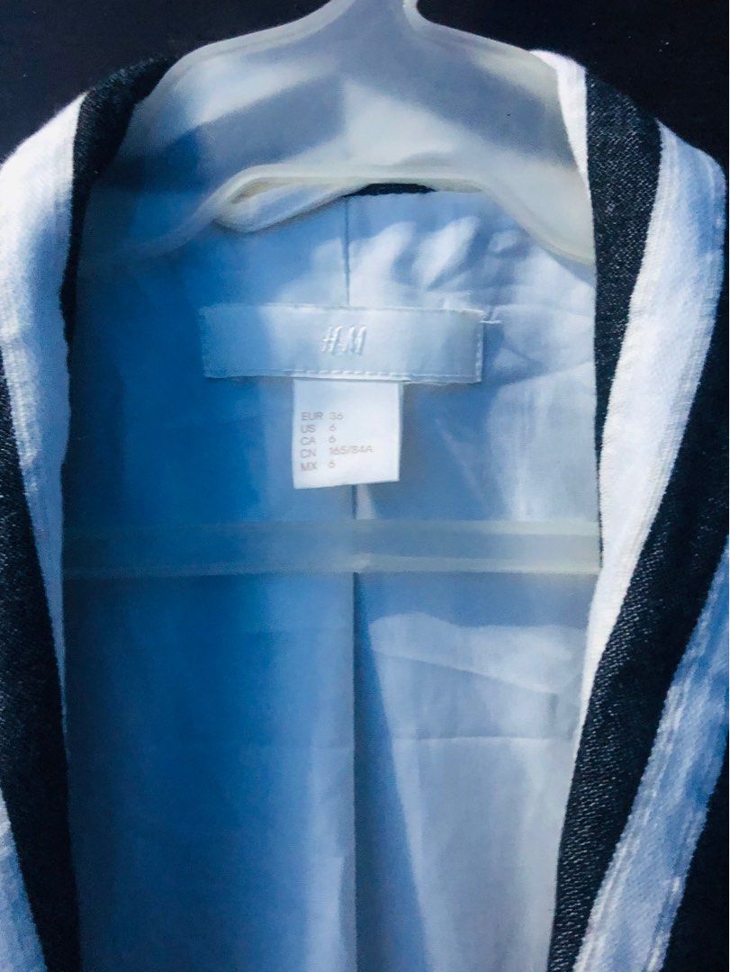 H&M Blazer (Category: Longsleeves) located in Taguig. Submitted by brandedselection31 (Listing ID 1246365139, Image 2). Description: Up to M.