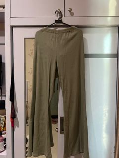 (Kategori: ) berada di . Dikirim oleh ebethpreloved (ID iklan 1246215049, Gambar 1). Deskripsi: .