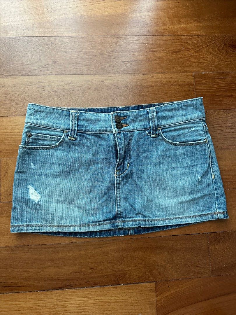 Hollister denim skirt Women s Fashion Bottoms Skirts on Carousell