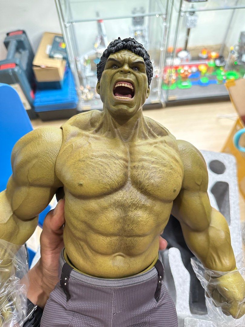Hot Toys Hulk AOU deluxe BIB