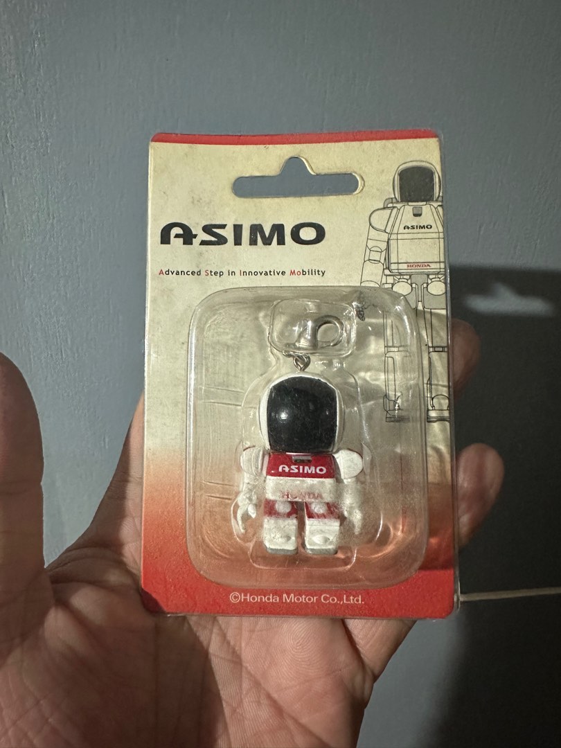 Japan Asimo Keychain on Carousell