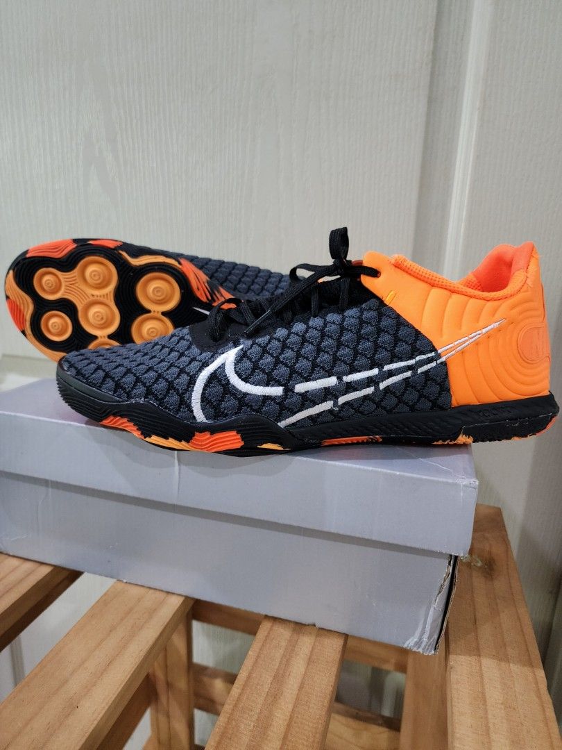 kasut futsal nike gato