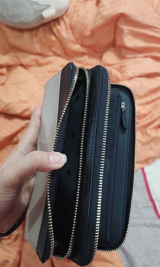Carryall wristlet hotsell