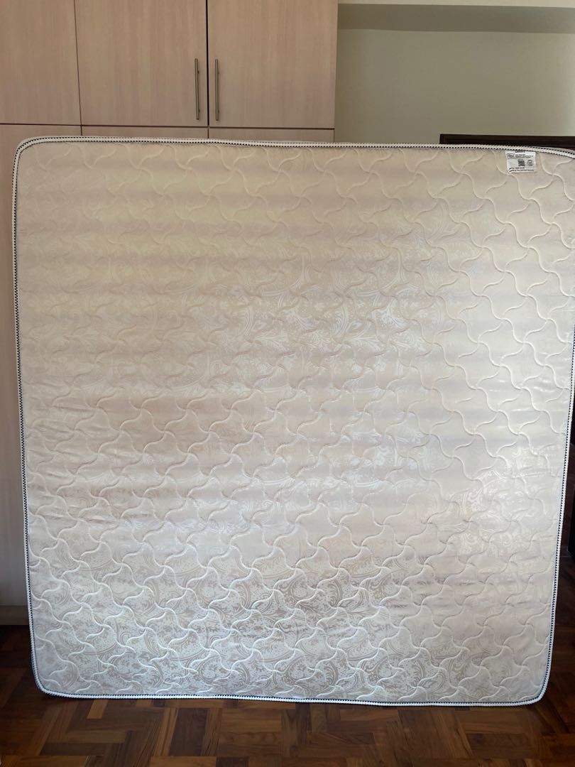 King size mattress (Sleepy Night Century Plush), Furniture & Home