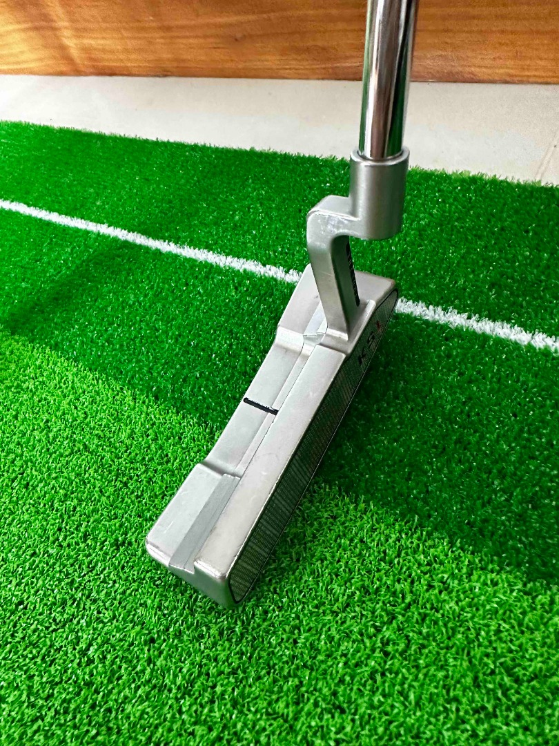 Kirkland Signature putter, Sports Equipment, Sports & Games, Golf on