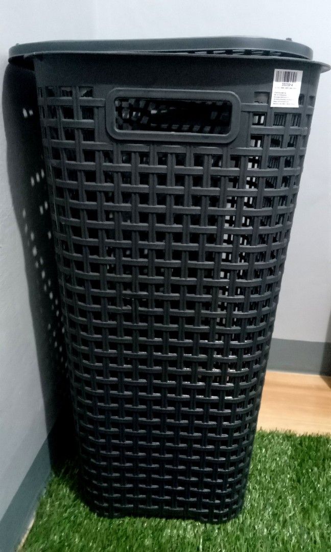 Laundry basket big on Carousell