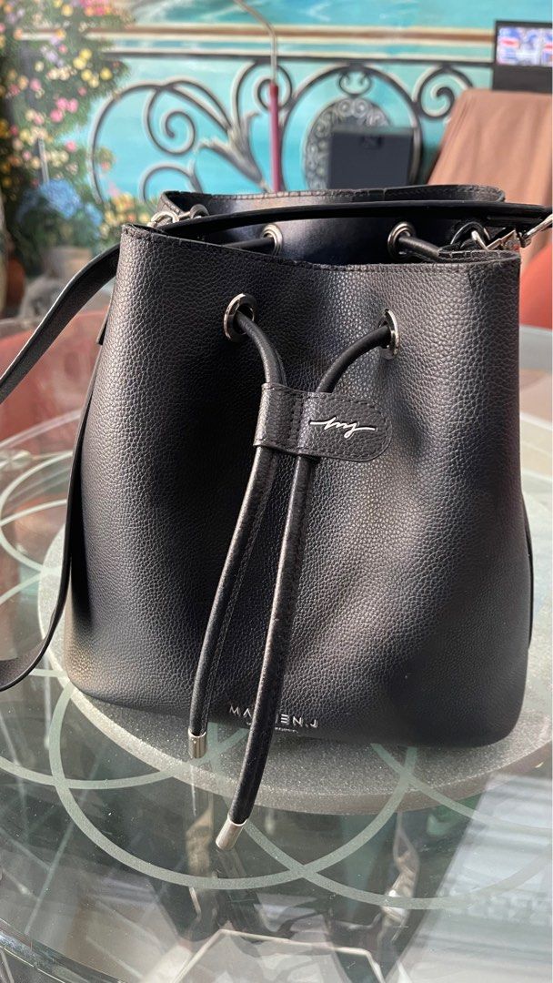 Marhen j Lena bucket bag