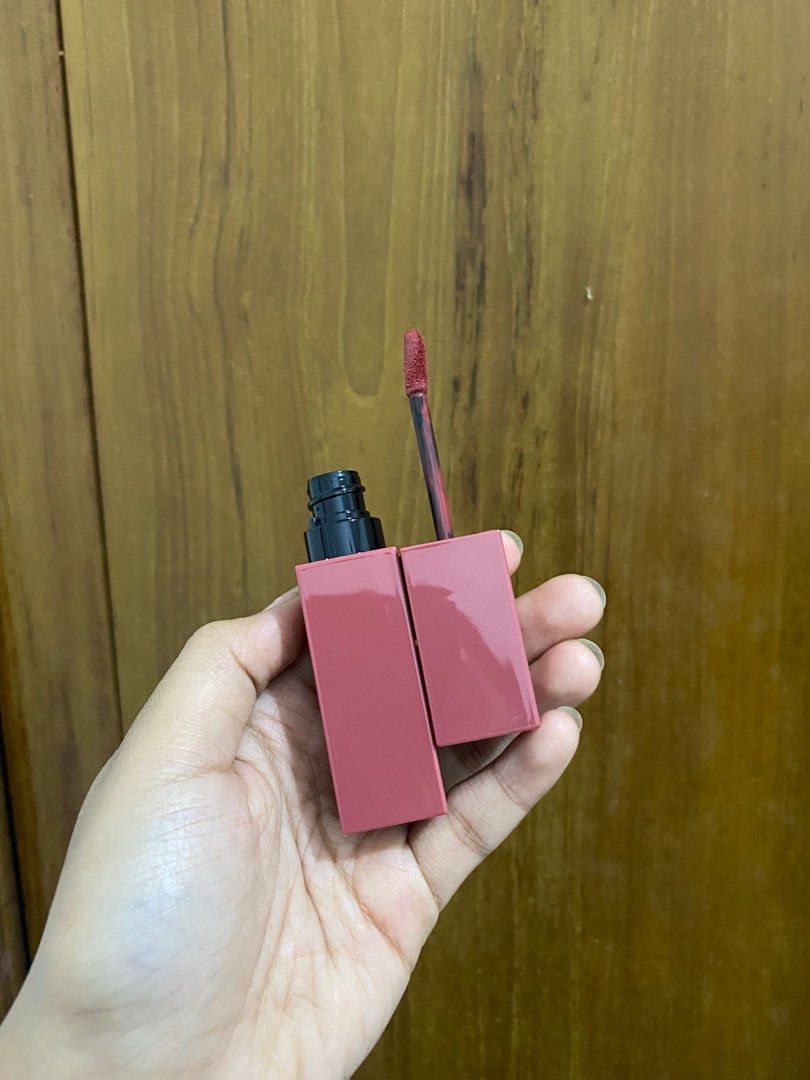 Maybelline Superstay Vinyl Ink - 10 Lippy on Carousell