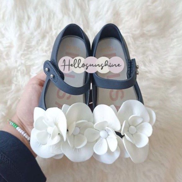 MINI MELISSA SHOES UG FLOWER BLACK WHITE (CANTIK SEKALI)