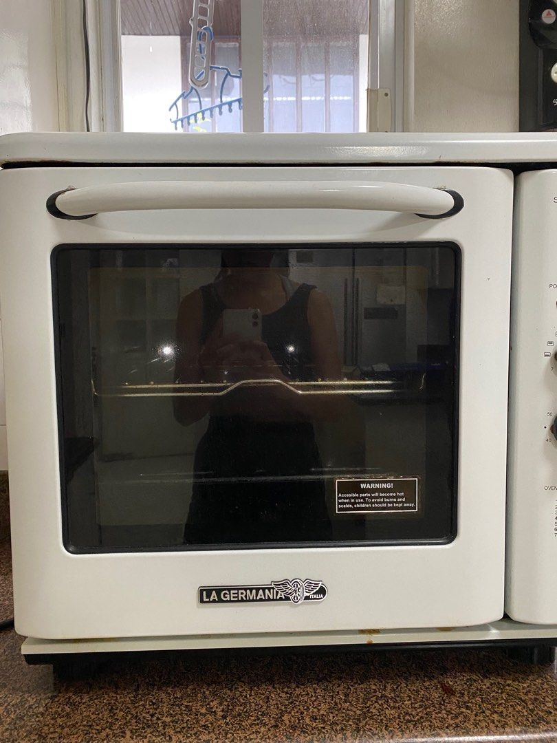 Moving out La Germania table top oven electric TV Home