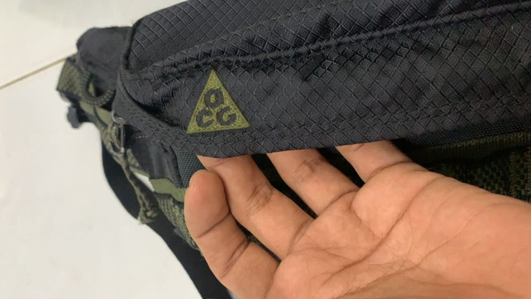 Nike acg waist hotsell bag