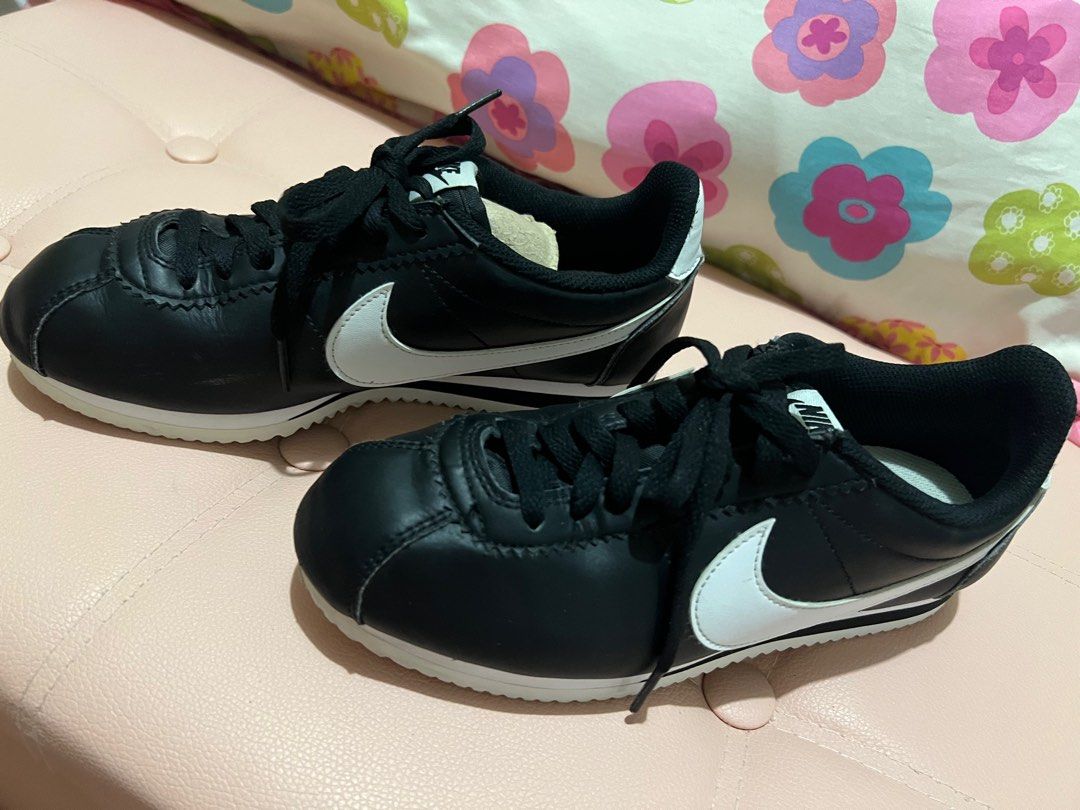 Nike cortez outlet size 6.5