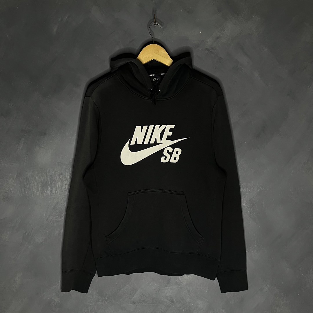 Nike SB, Men's Fashion, Coats, Jackets and Outerwear on Carousell