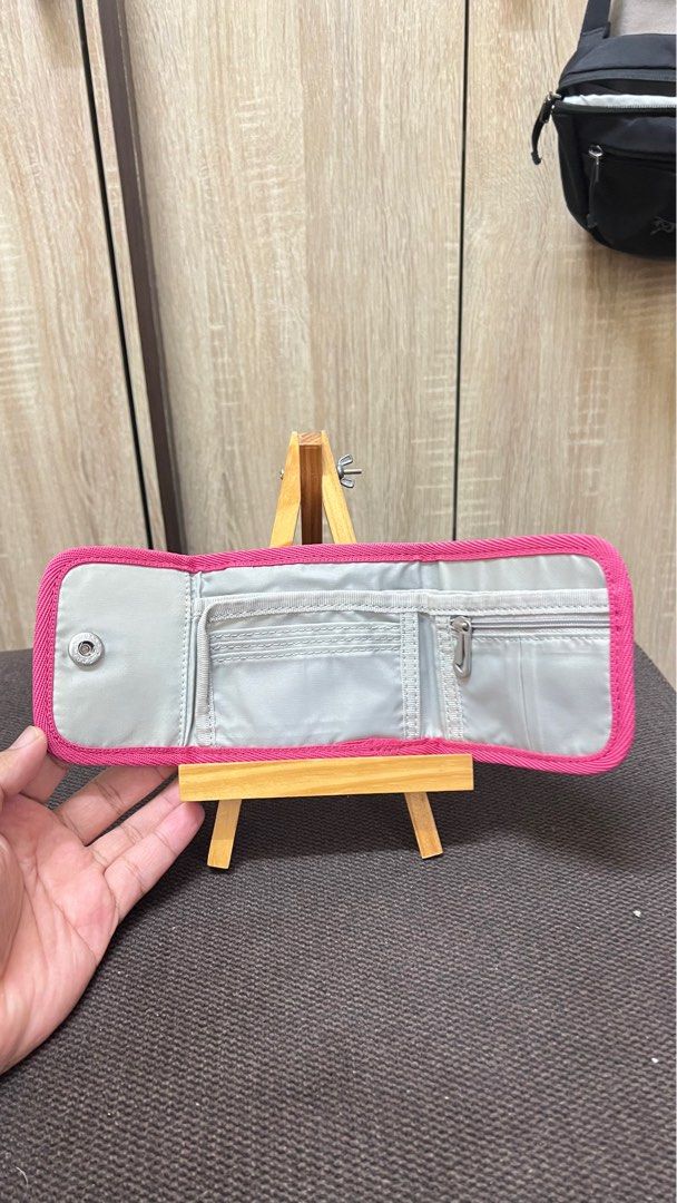 Nike women wallet, Women's Fashion, Bags & Wallets, Wallets & Card holders on Carousell