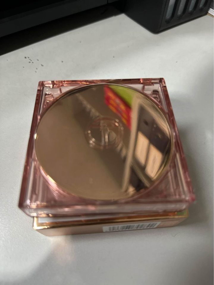 o-two-o-powder-foundation-on-carousell